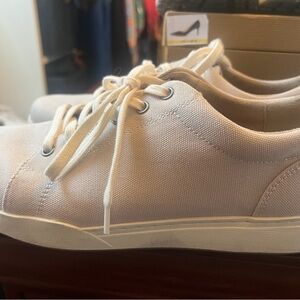 Womens Casual Canvas ABEO Sneakers